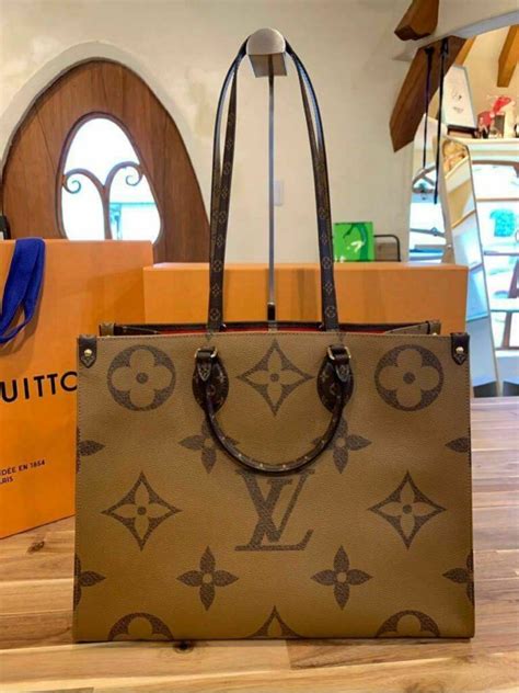 louis vuitton giant monogram on the go tote bag